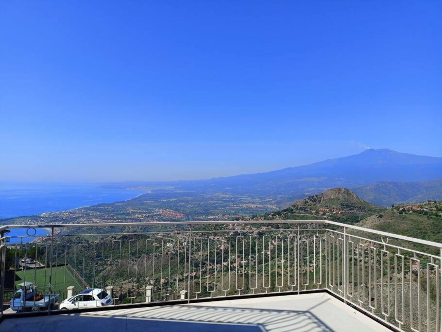 Апартаменти Stanza Mylai Etna View Кастельмола Екстер'єр фото