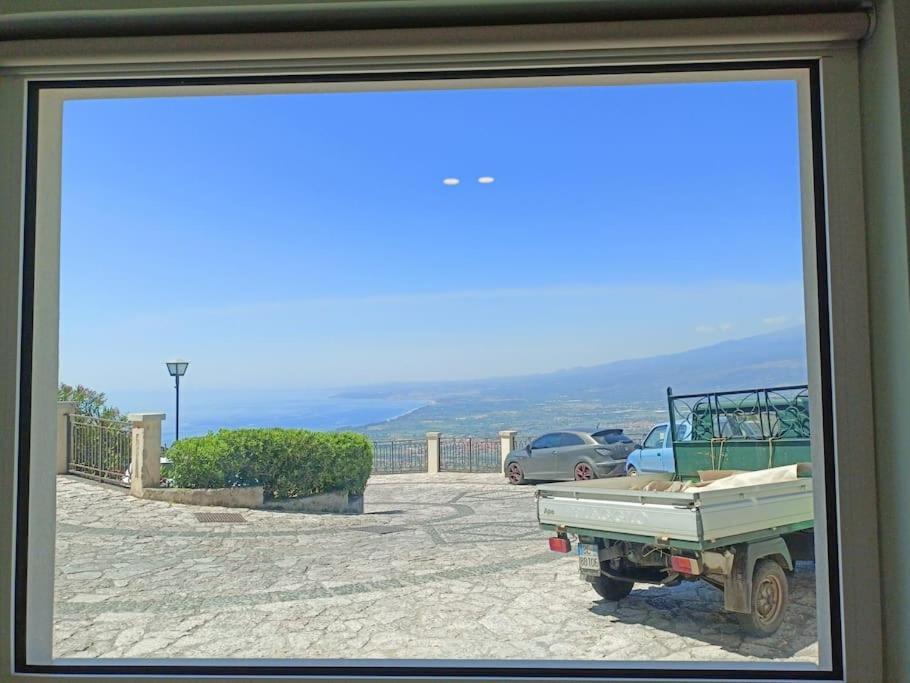 Апартаменти Stanza Mylai Etna View Кастельмола Екстер'єр фото